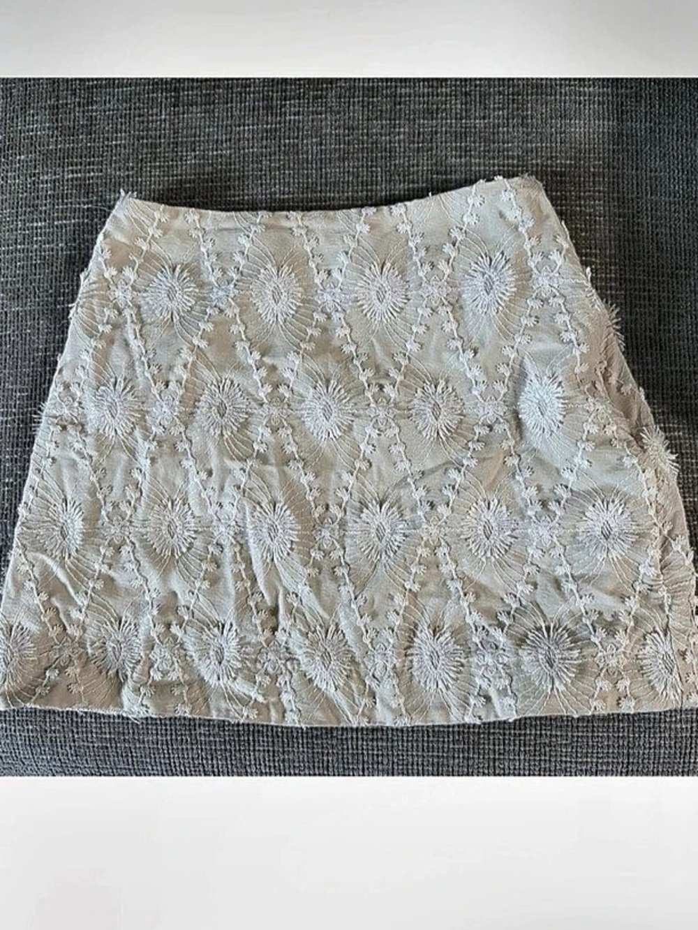 Zara Floral Lace Mini Skirt in Cream